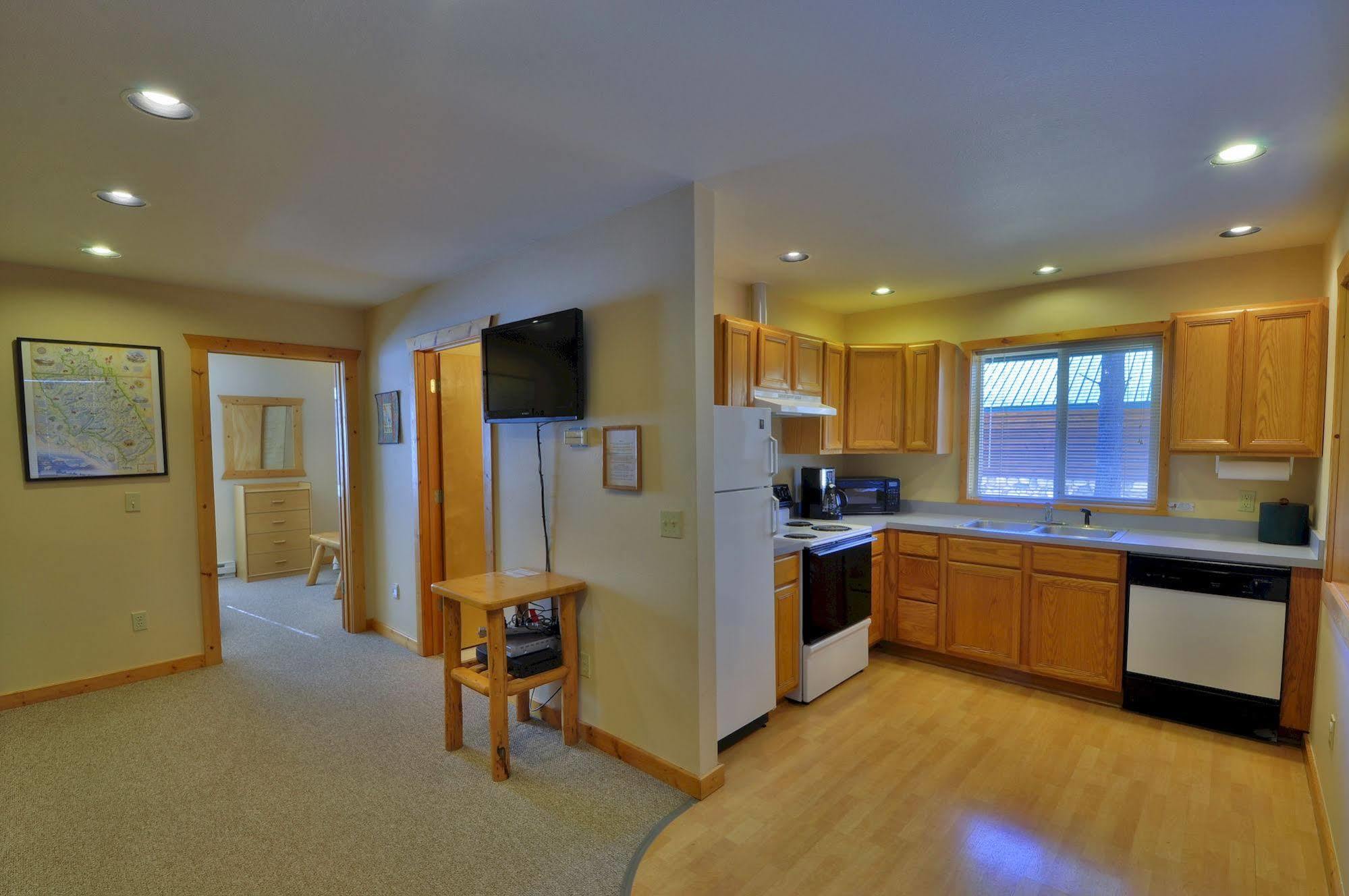 Paddle Ridge Villa West Glacier Dış mekan fotoğraf