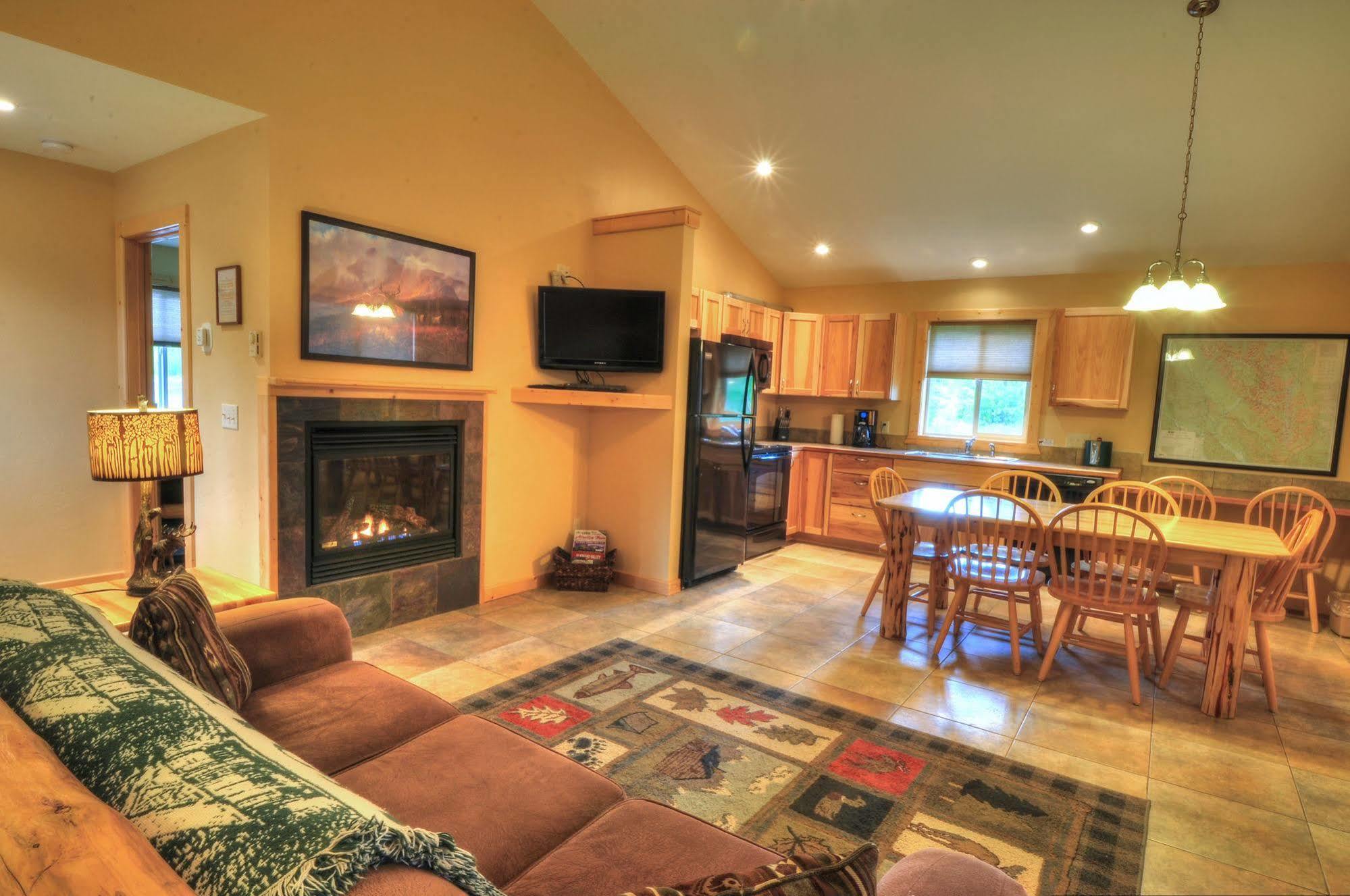 Paddle Ridge Villa West Glacier Dış mekan fotoğraf